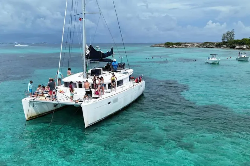 Snorkeling, Pig Beach, Swim with Turtles, and Lunch — a boat tour from Nassau, Bahamas